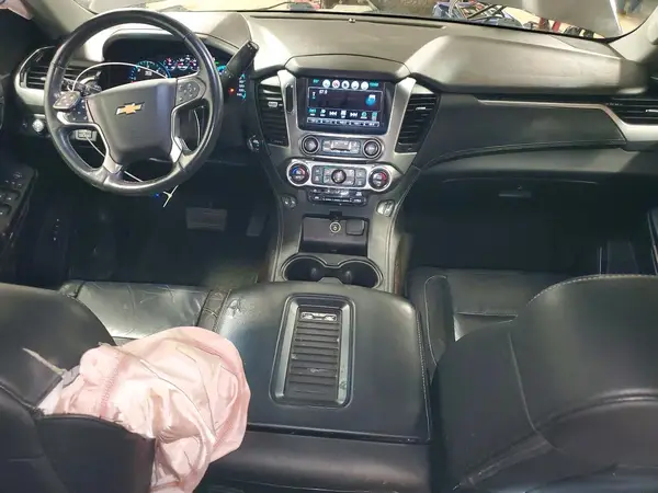 1GNSKHKC3HR402070 2017 CHEVROLET SUBURBAN - Image 8