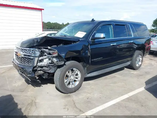 1GNSKHKC3JR146681 2018 CHEVROLET SUBURBAN - Image 2
