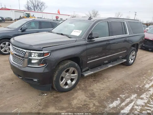 1GNSKHKC3JR157275 2018 CHEVROLET SUBURBAN - Image 2