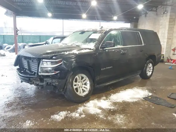 1GNSKHKC3JR211884 2018 CHEVROLET SUBURBAN - Image 2