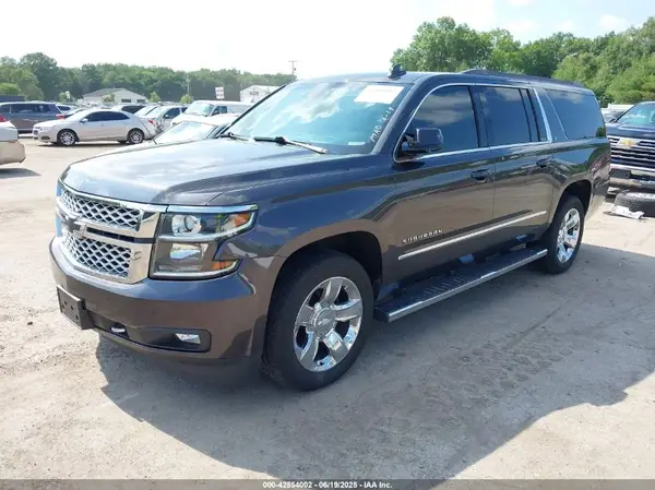 1GNSKHKC3JR283748 2018 CHEVROLET SUBURBAN - Image 2