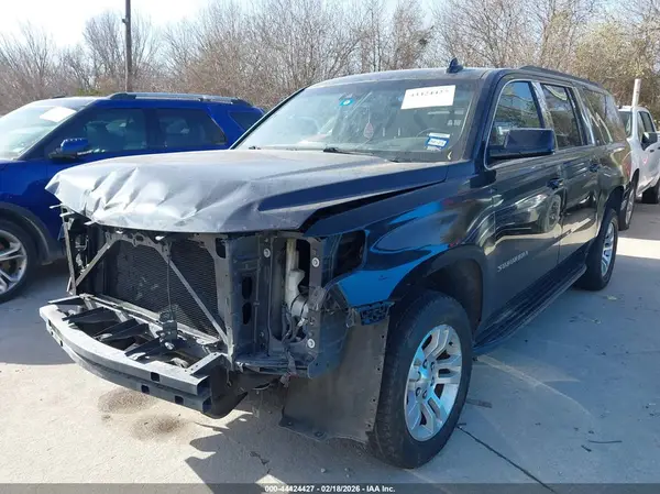 1GNSKHKC3KR100382 2019 CHEVROLET SUBURBAN - Image 2