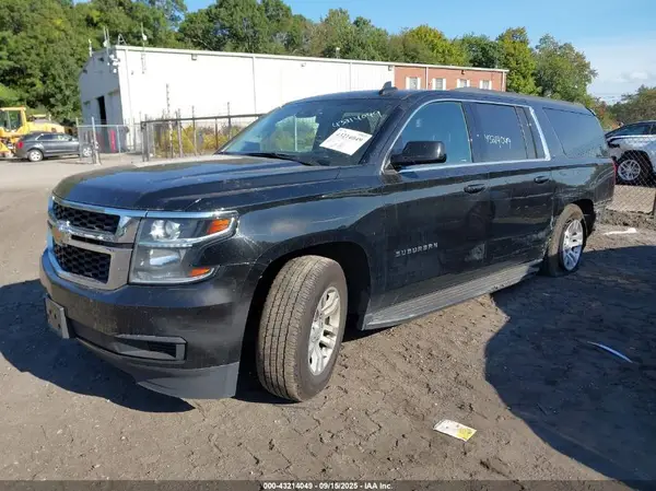 1GNSKHKC3KR143958 2019 CHEVROLET SUBURBAN - Image 2