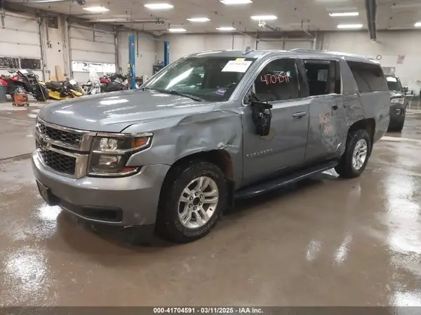 1GNSKHKC3KR195042 2019 CHEVROLET SUBURBAN - Image 2