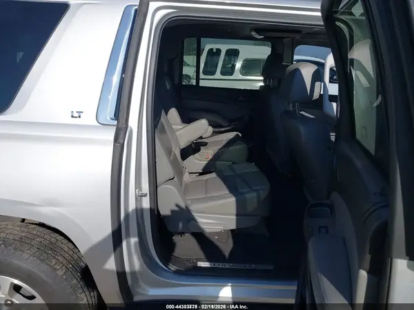 1GNSKHKC3KR199382 2019 CHEVROLET SUBURBAN - Image 8