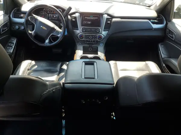 1GNSKHKC3KR220263 2019 CHEVROLET SUBURBAN - Image 8