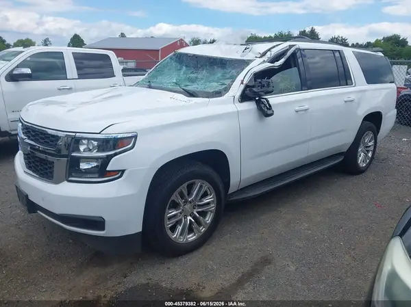 1GNSKHKC3KR329984 2019 CHEVROLET SUBURBAN - Image 2