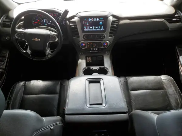 1GNSKHKC3KR387416 2019 CHEVROLET SUBURBAN - Image 8