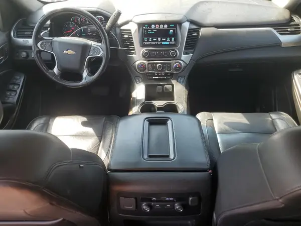 1GNSKHKC3KR392082 2019 CHEVROLET SUBURBAN - Image 8