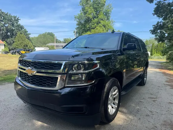 1GNSKHKC3KR393863 2019 CHEVROLET SUBURBAN - Image 2