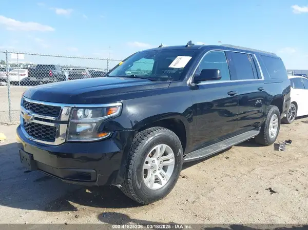1GNSKHKC3KR394785 2019 CHEVROLET SUBURBAN - Image 2
