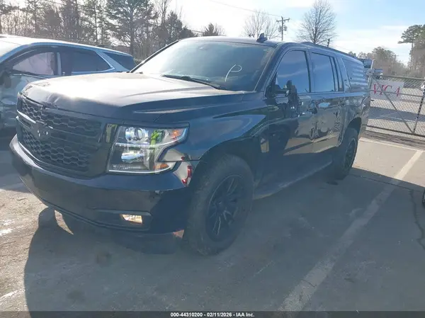 1GNSKHKC3LR185614 2020 CHEVROLET SUBURBAN - Image 2