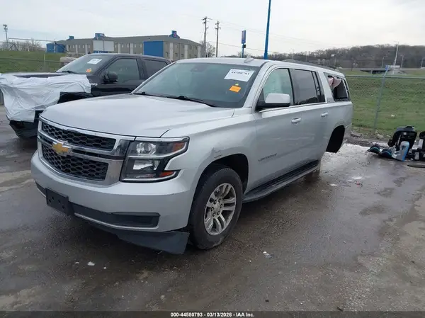 1GNSKHKC3LR304939 2020 CHEVROLET SUBURBAN - Image 2