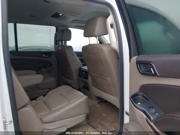 1GNSKHKC4GR204838 2016 CHEVROLET SUBURBAN - Image 8