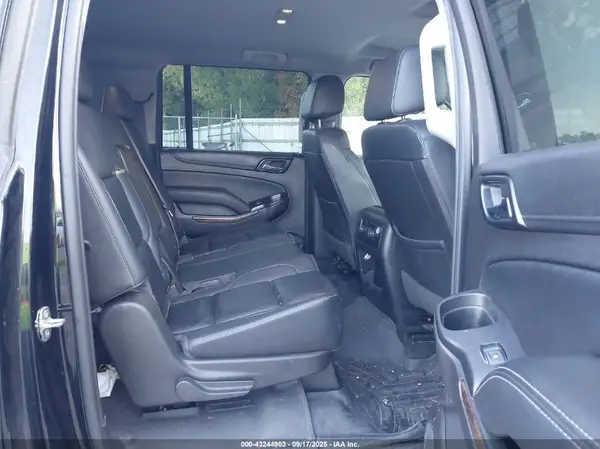 1GNSKHKC4HR112842 2017 CHEVROLET SUBURBAN - Image 8