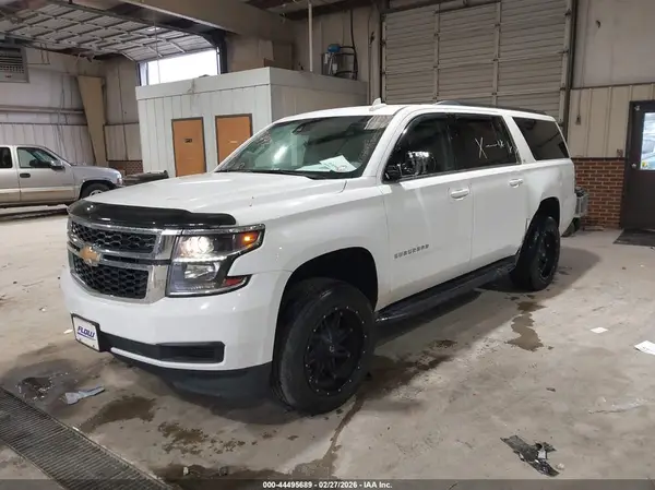 1GNSKHKC4HR122500 2017 CHEVROLET SUBURBAN - Image 2