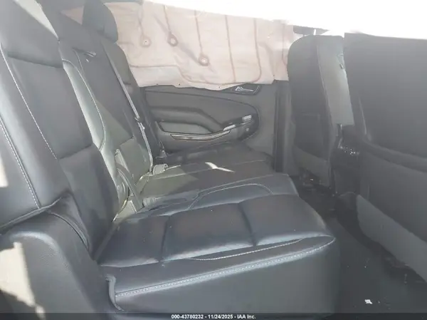 1GNSKHKC4HR147607 2017 CHEVROLET SUBURBAN - Image 8