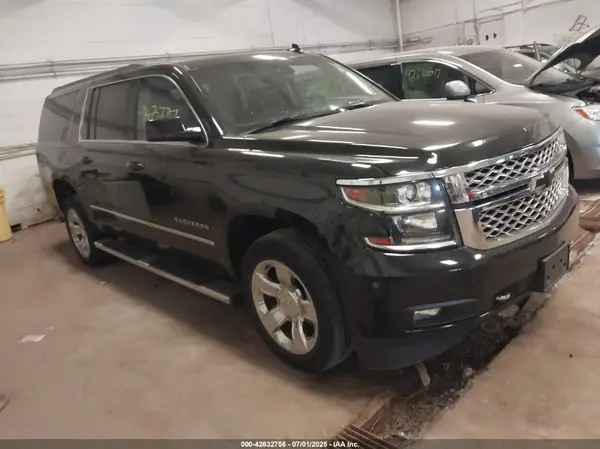 1GNSKHKC4HR199075 2017 CHEVROLET SUBURBAN - Image 1