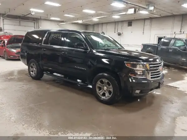 1GNSKHKC4HR247982 2017 CHEVROLET SUBURBAN - Image 1