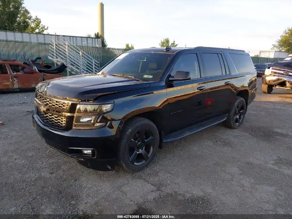 1GNSKHKC4HR279668 2017 CHEVROLET SUBURBAN - Image 2