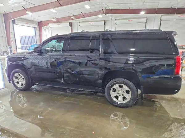 1GNSKHKC4HR347838 2017 CHEVROLET SUBURBAN - Image 2