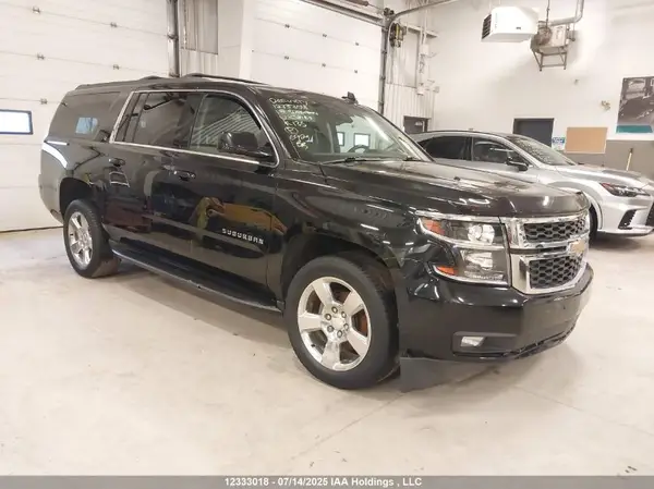 1GNSKHKC4HR358189 2017 CHEVROLET SUBURBAN - Image 1