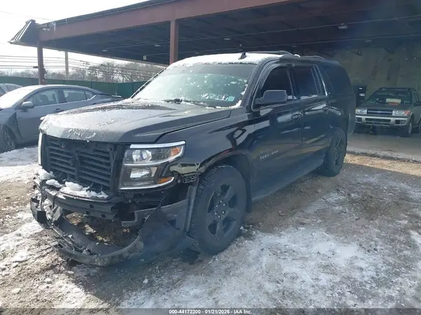 1GNSKHKC4HR402188 2017 CHEVROLET SUBURBAN - Image 2
