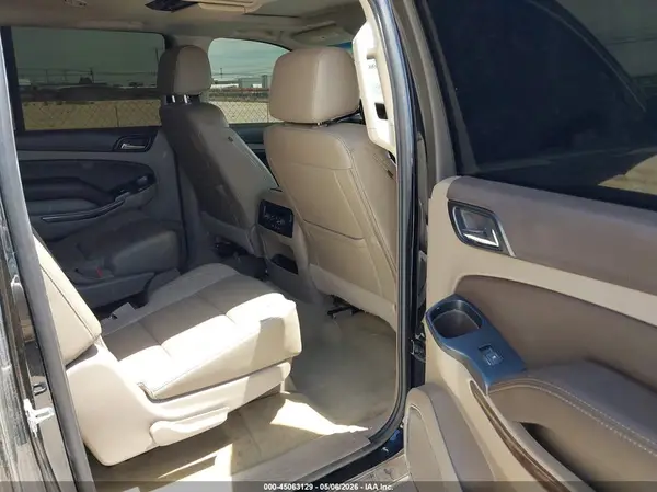 1GNSKHKC4JR137648 2018 CHEVROLET SUBURBAN - Image 8