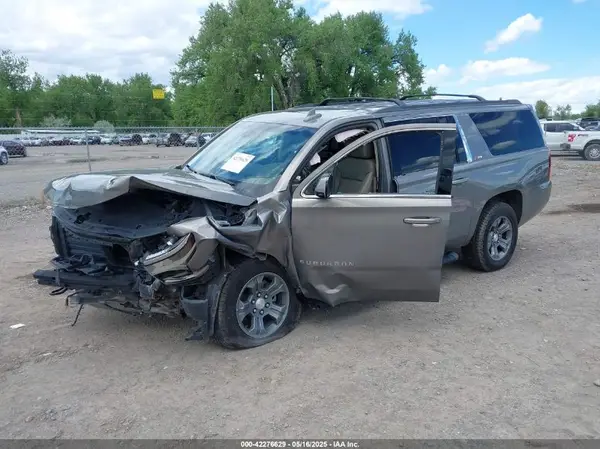 1GNSKHKC4JR155518 2018 CHEVROLET SUBURBAN - Image 2