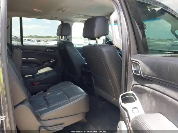 1GNSKHKC4JR220559 2018 CHEVROLET SUBURBAN - Image 8