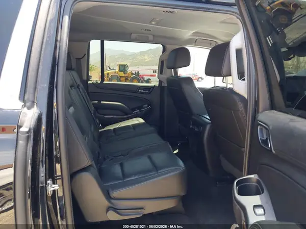 1GNSKHKC4JR253917 2018 CHEVROLET SUBURBAN - Image 8