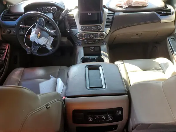 1GNSKHKC4JR285122 2018 CHEVROLET SUBURBAN - Image 8
