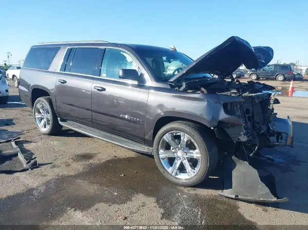 1GNSKHKC4JR311945 2018 CHEVROLET SUBURBAN - Image 1