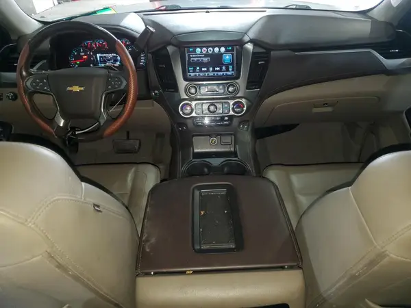 1GNSKHKC4JR329913 2018 CHEVROLET SUBURBAN - Image 8