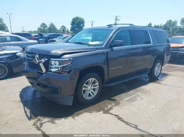 1GNSKHKC4JR360143 2018 CHEVROLET SUBURBAN - Image 2