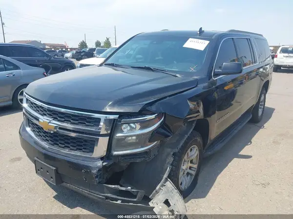 1GNSKHKC4JR374592 2018 CHEVROLET SUBURBAN - Image 2
