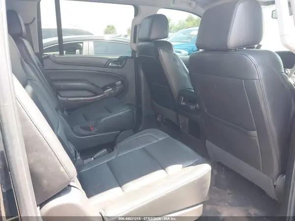 1GNSKHKC4JR374592 2018 CHEVROLET SUBURBAN - Image 8