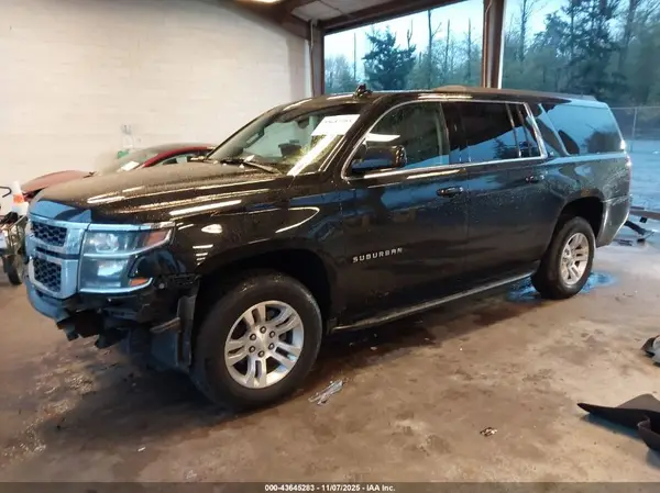 1GNSKHKC4KR123430 2019 CHEVROLET SUBURBAN - Image 2