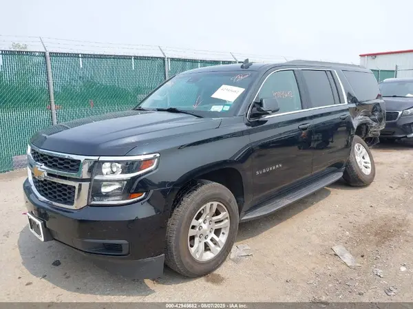 1GNSKHKC4KR176712 2019 CHEVROLET SUBURBAN - Image 2