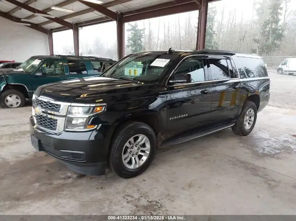 1GNSKHKC4KR177374 2019 CHEVROLET SUBURBAN - Image 2
