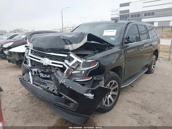 1GNSKHKC4KR275935 2019 CHEVROLET SUBURBAN - Image 2
