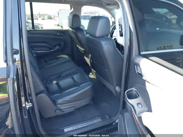 1GNSKHKC4KR379857 2019 CHEVROLET SUBURBAN - Image 8