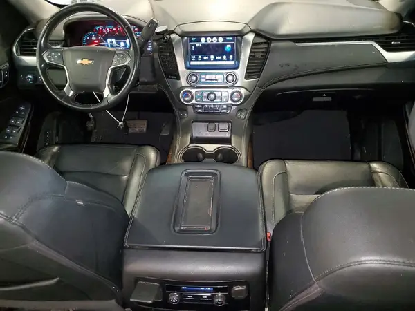 1GNSKHKC4KR387702 2019 CHEVROLET SUBURBAN - Image 8