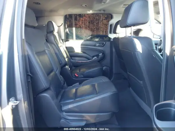 1GNSKHKC4LR157126 2020 CHEVROLET SUBURBAN - Image 8