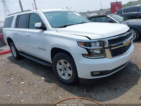 1GNSKHKC5GR123010 2016 CHEVROLET SUBURBAN - Image 1