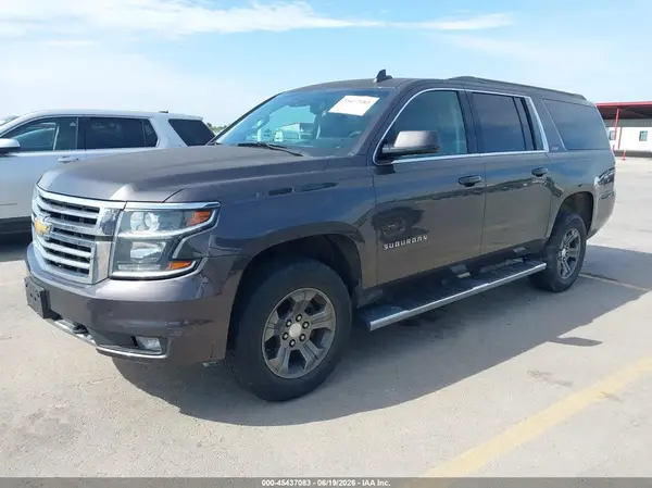 1GNSKHKC5GR211247 2016 CHEVROLET SUBURBAN - Image 2