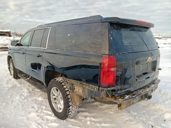 1GNSKHKC5HR172743 2017 CHEVROLET SUBURBAN - Image 2