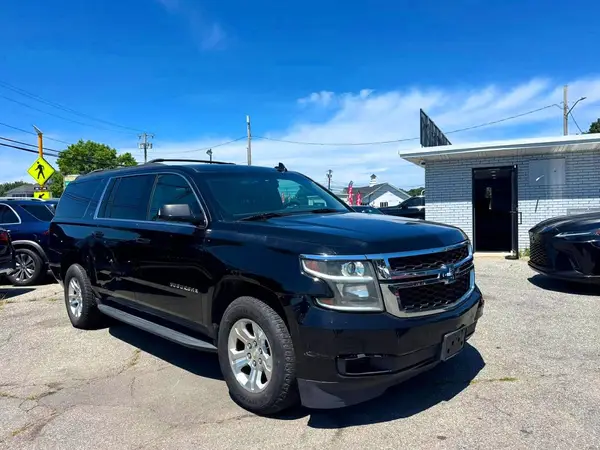 1GNSKHKC5HR196718 2017 CHEVROLET SUBURBAN - Image 1