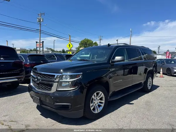1GNSKHKC5HR196718 2017 CHEVROLET SUBURBAN - Image 2