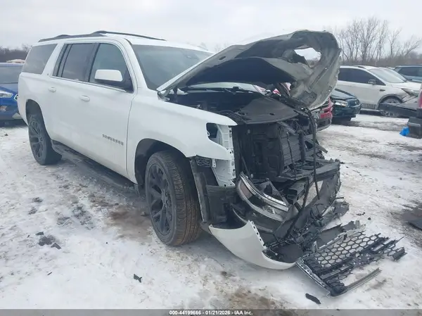 1GNSKHKC5HR212268 2017 CHEVROLET SUBURBAN - Image 1